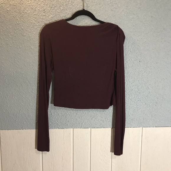 ARITZIA Talula Long Sleeve Wrap Crop Top - Picture 6 of 7